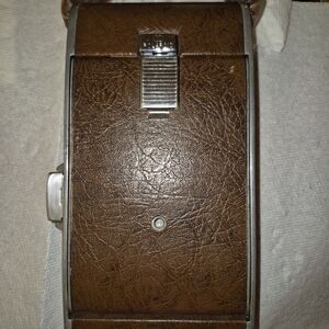 Poloroid Vintage Brown Leather Camera